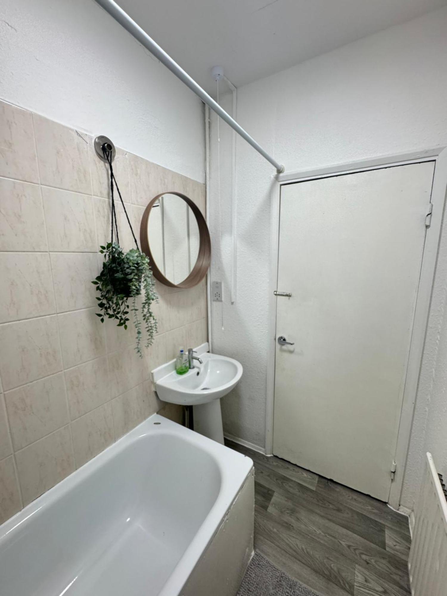 2 Bed Apt Sofa Bed Up To 6 Londres Extérieur photo