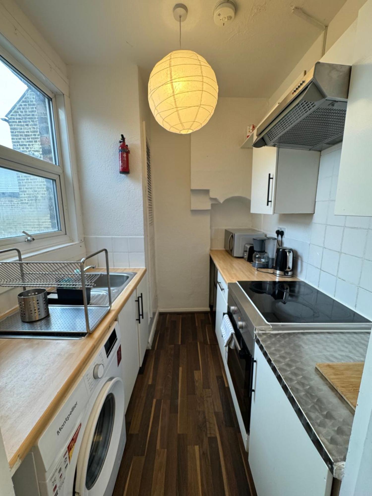 2 Bed Apt Sofa Bed Up To 6 Londres Extérieur photo