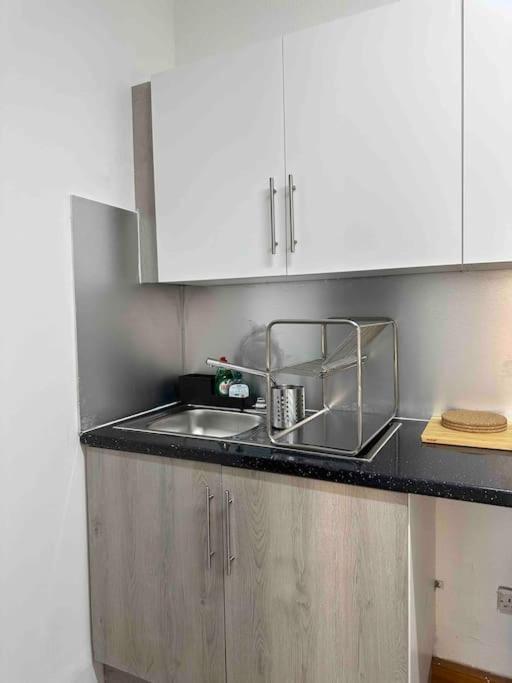 2 Bed Apt Sofa Bed Up To 6 Londres Extérieur photo