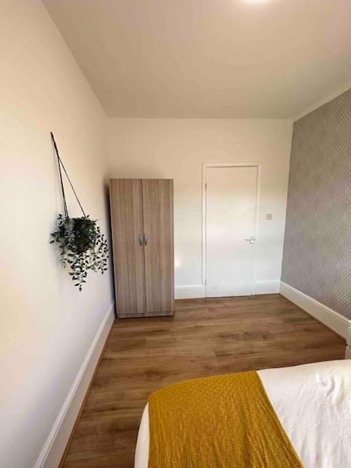 2 Bed Apt Sofa Bed Up To 6 Londres Extérieur photo