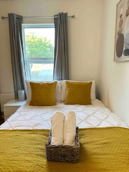 2 Bed Apt Sofa Bed Up To 6 Londres Extérieur photo