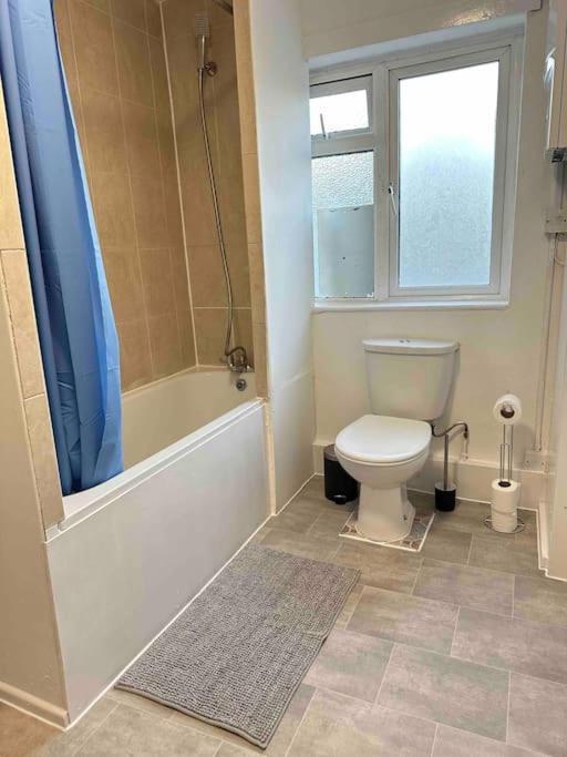 2 Bed Apt Sofa Bed Up To 6 Londres Extérieur photo